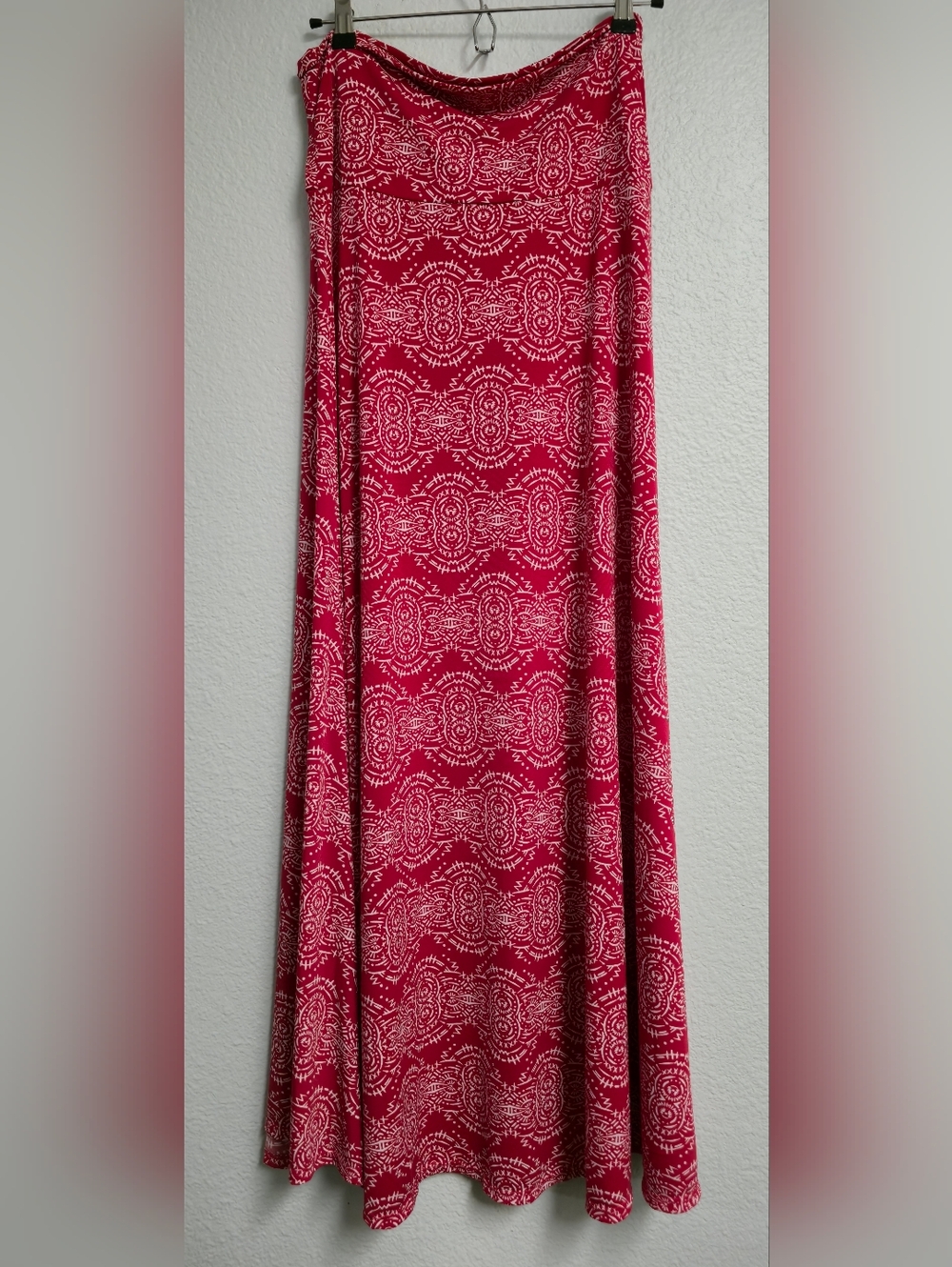 Lularoe Women’s Red Patterned Maxi Skirt